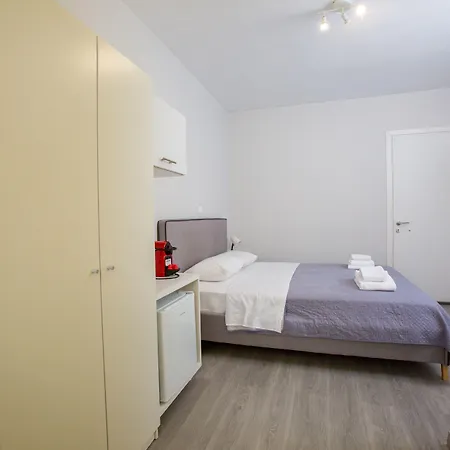 Raise Boutique Rooms In The Center Of Athens-3